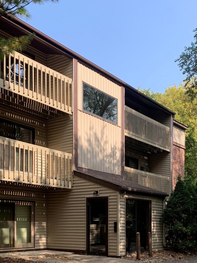 Summit Ave. Apartments 420 Summit Ave S Sauk Rapids MN 56379