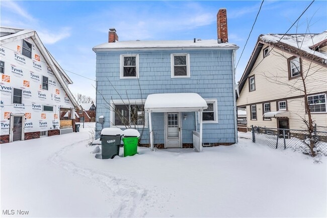 Building Photo - 239 E 214th St