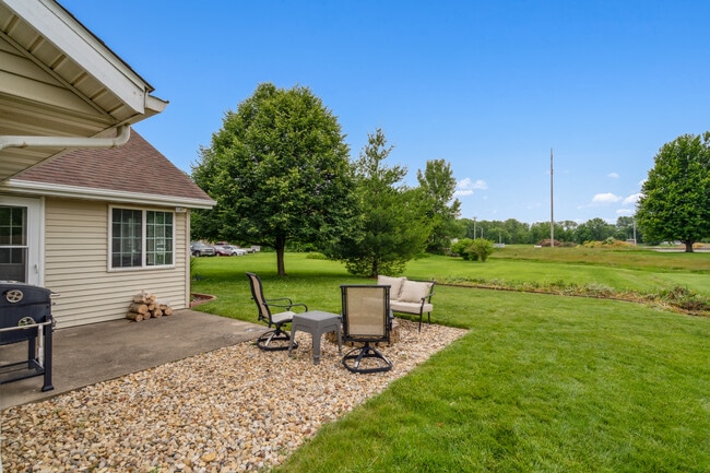 Building Photo - 189 Stephans St