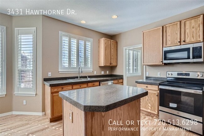Building Photo - 3431 Hawthorne Dr