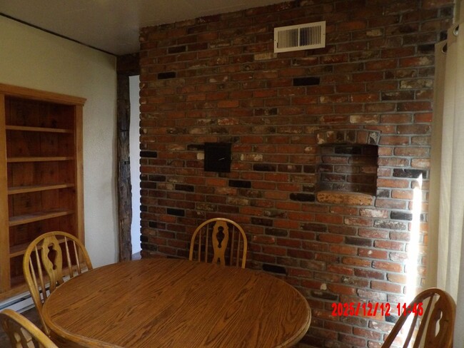 Building Photo - 2 Full Bedroom House with TWO BONUS rooms!