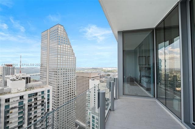 Building Photo - 300 Biscayne Boulevard Way
