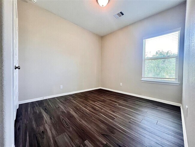 Building Photo - 21122 Voyage Ln