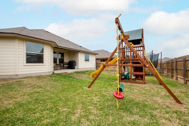 Building Photo - 1214 Juneberry Pk Dr