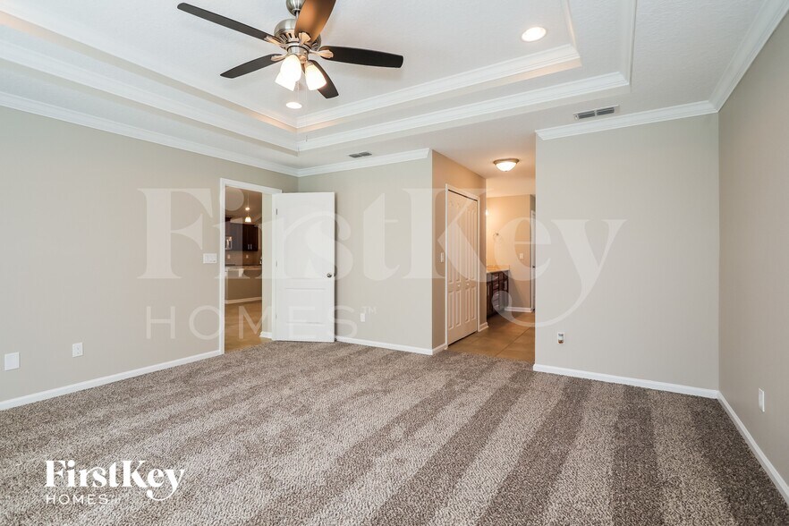 Building Photo - 4607 Sherman Hills Pkwy