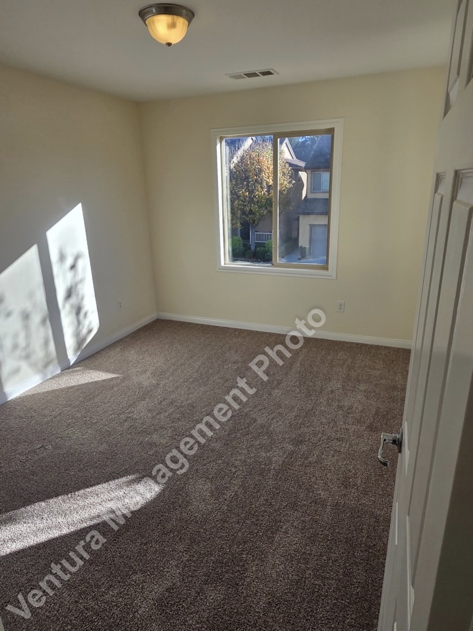 Building Photo - 13347 Stonebridge Ct