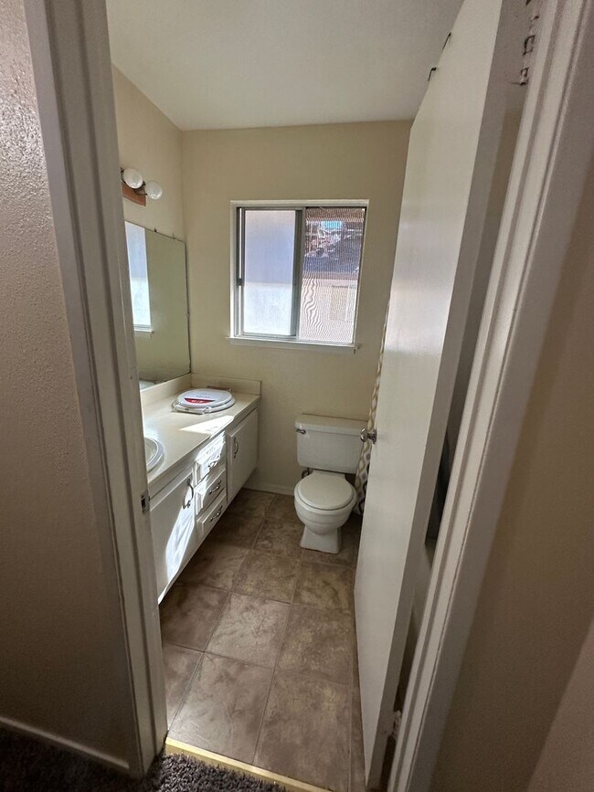 Building Photo - 3333 El Encanto Ct