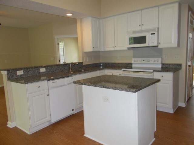 Building Photo - 8526 Fox Tail Ln