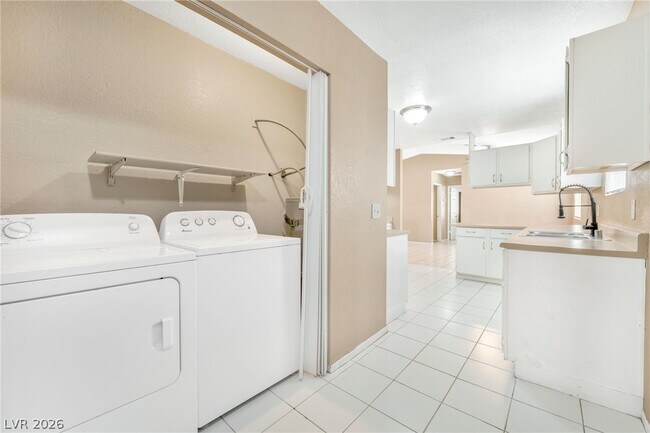 Building Photo - 4465 Halbert Ave