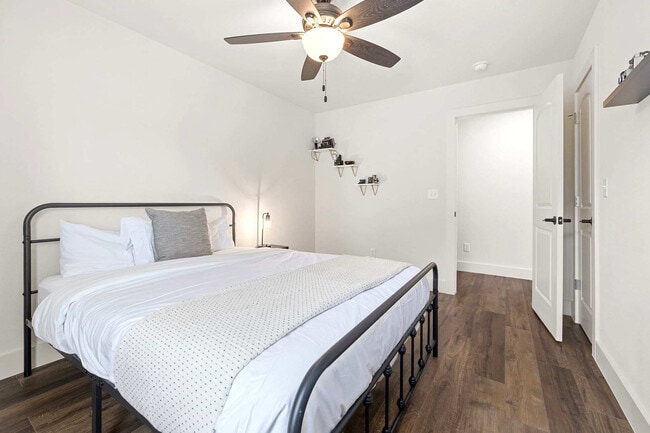 Building Photo - 501 S 7th St