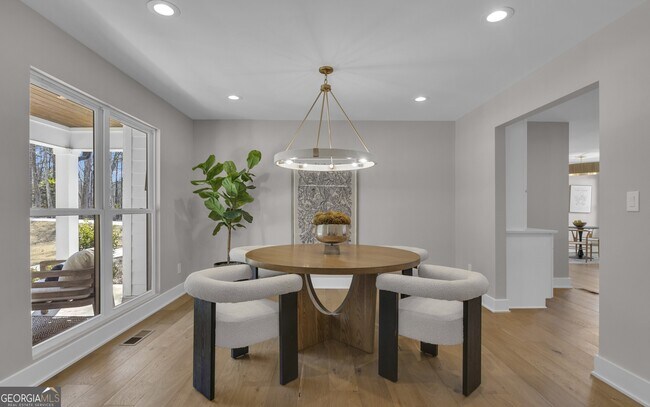 Building Photo - 459 Lester road