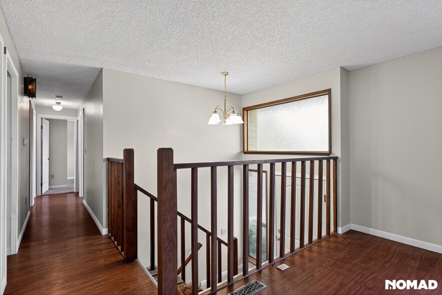 Building Photo - 5615 S 141st St