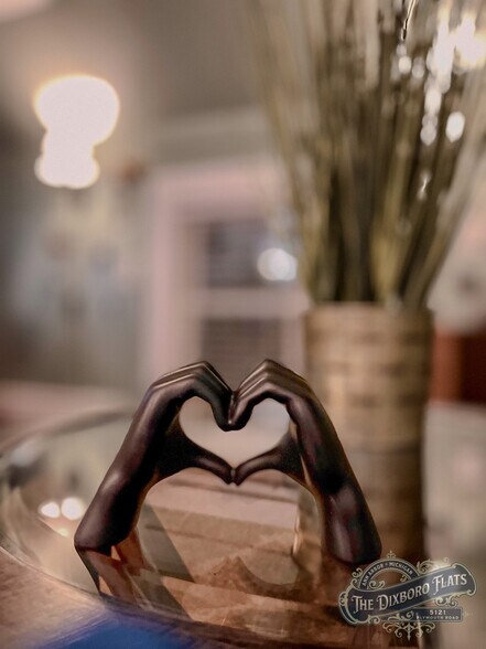 Building Photo - 5121 Plymouth Road