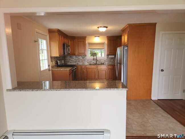 Building Photo - 21 Kinne Rd