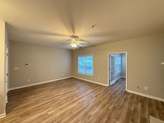 Building Photo - 6941 Hanesbrook Cir
