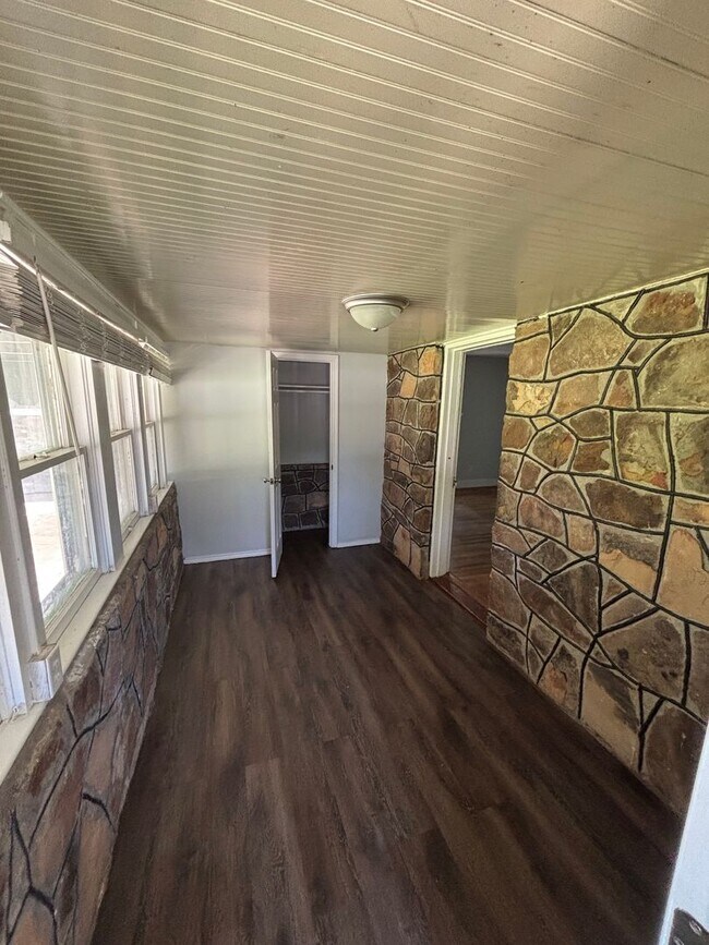 Building Photo - Charming 3-Bedroom Stone Home with Spacious Yard