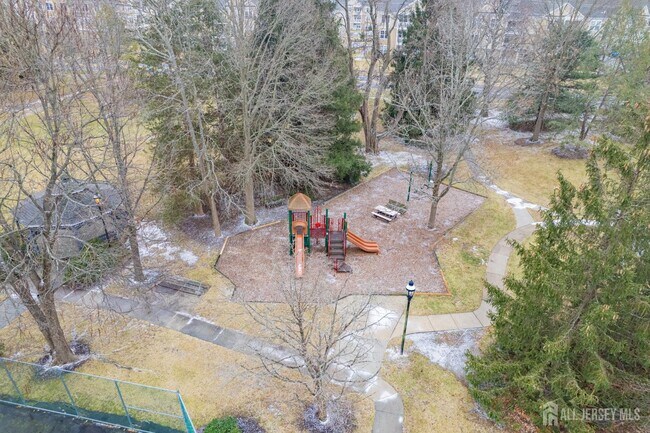 Building Photo - 117 N Barrow Pl