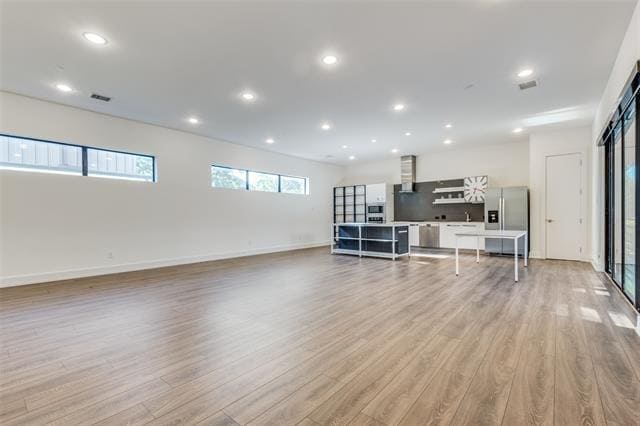 Building Photo - 3388 Anchor Ct