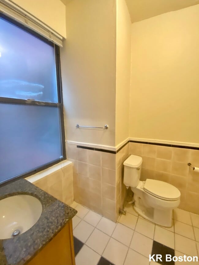 Building Photo - 777 Huntington Ave