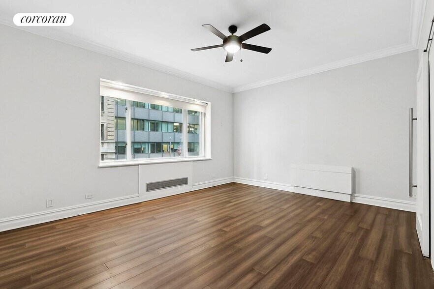 Building Photo - 475 Park Ave
