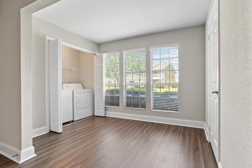 Villas at St Johns Apartments 7595 Baymeadows Cir W Jacksonville FL 32256 Apartment Finder