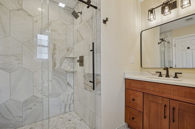 Building Photo - 11 Washington Ave