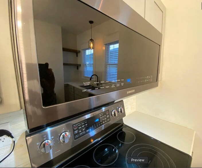 Building Photo - 1212-C McChesney Ave