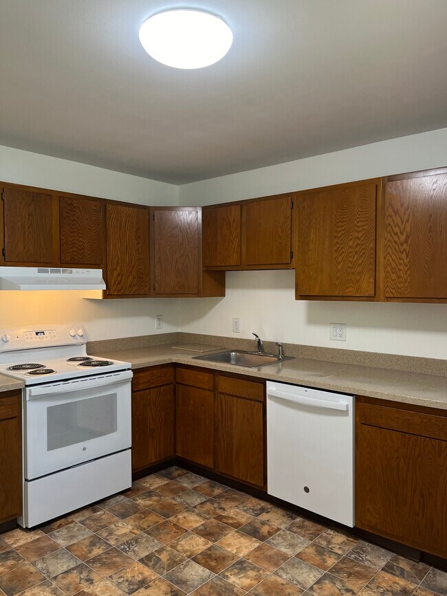 All new appliances - 34 Beacon Rd