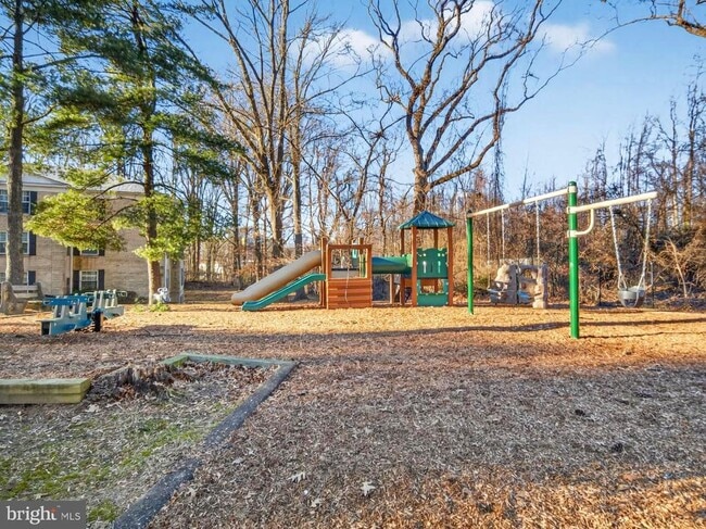 Building Photo - 7680 Tremayne Pl