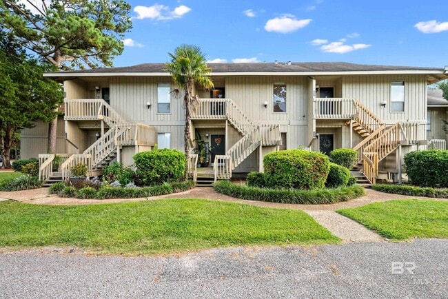 Building Photo - 2058 Sea Cliff Dr N