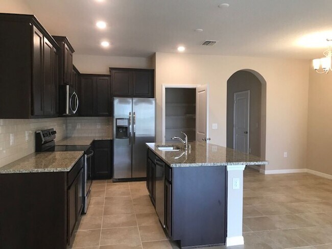 Building Photo - 3/2.5 GATED COMMUNITY - TOWNHOUSE - GREAT SCHOOLS IN PALMER RANCH