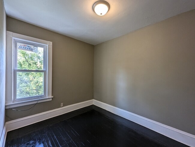 Building Photo - 2541 N 34th St