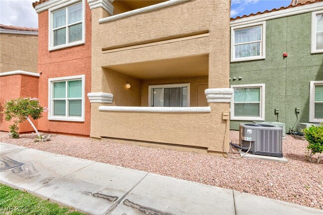 Building Photo - 8101 W Flamingo Rd