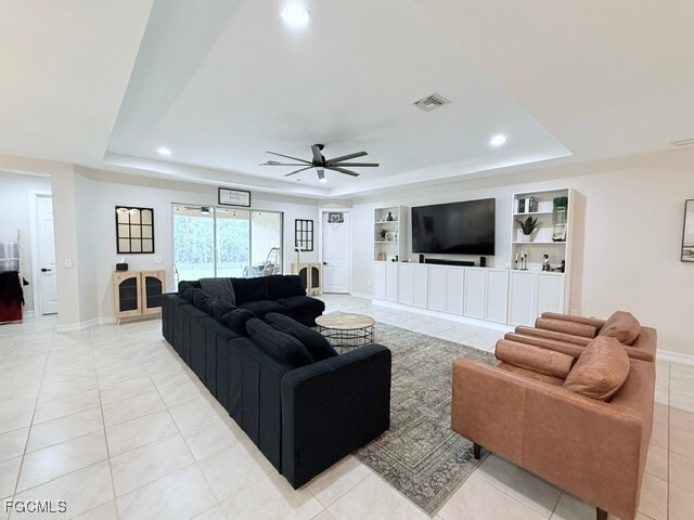 Building Photo - 2852 Royal Gardens Ave