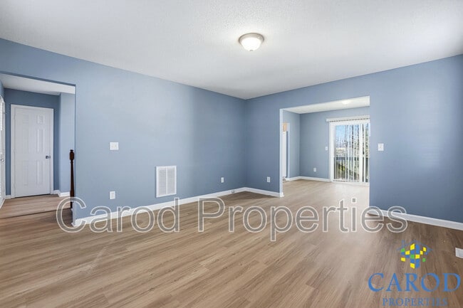 Building Photo - 2713 Daffodil Dr