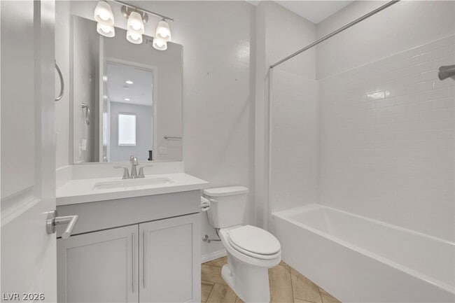 Building Photo - 11696 Redwood Mountain Ave