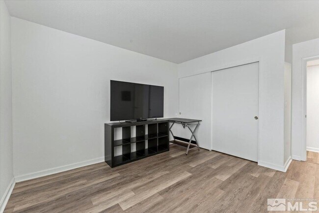 Building Photo - 2700 Plumas St