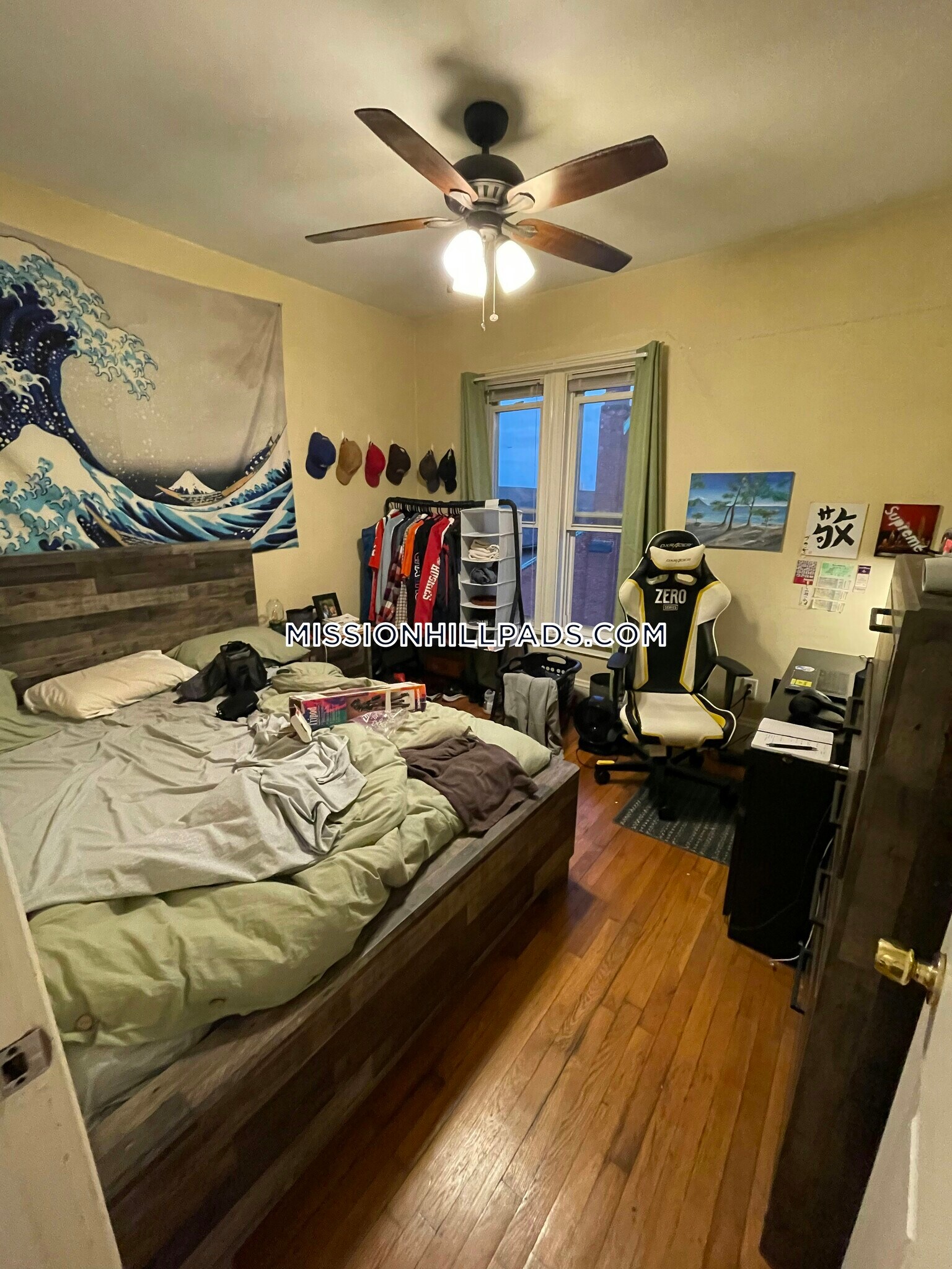 Building Photo - 731 Parker St