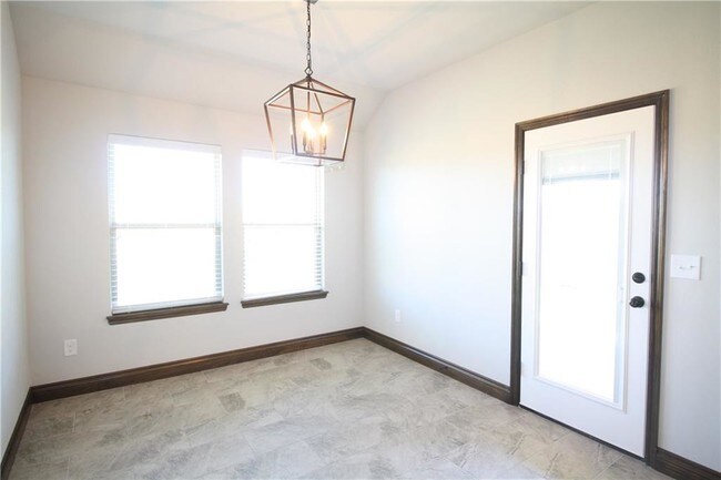 Building Photo - 13924 Northwood Village Dr