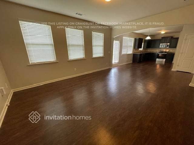 Building Photo - 3640 Brookhollow Dr