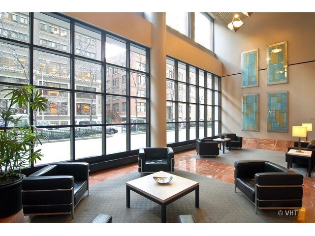 Building lobby - 211 E Ohio St