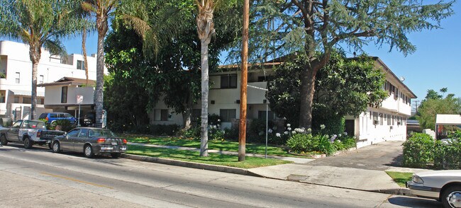 Building Photo - Marina Oaks