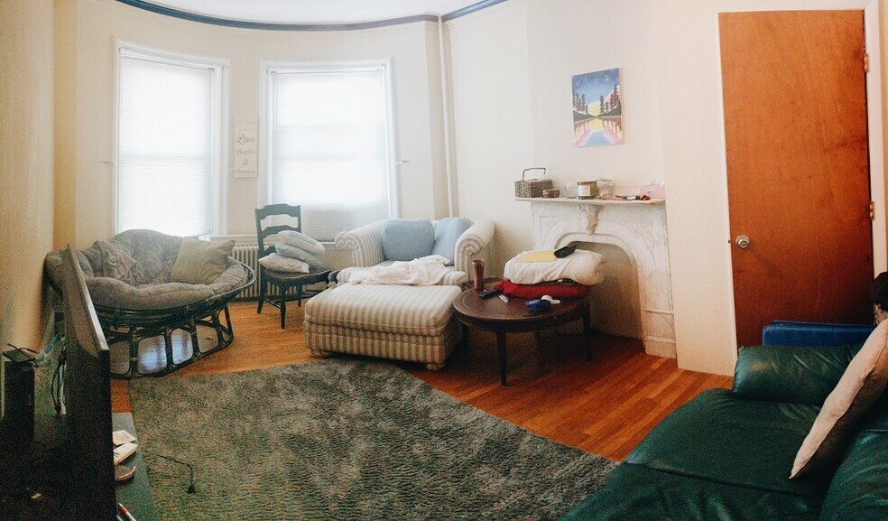 Building Photo - 88 Hammond St