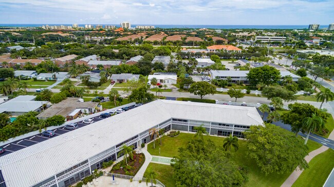 Building Photo - 331 Tequesta Dr