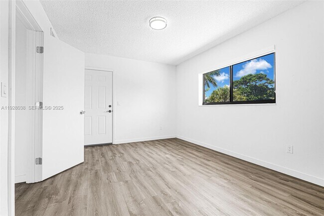 Building Photo - 13210 Memorial Hwy