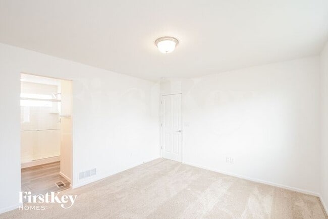Building Photo - 10537 Luneth Dr