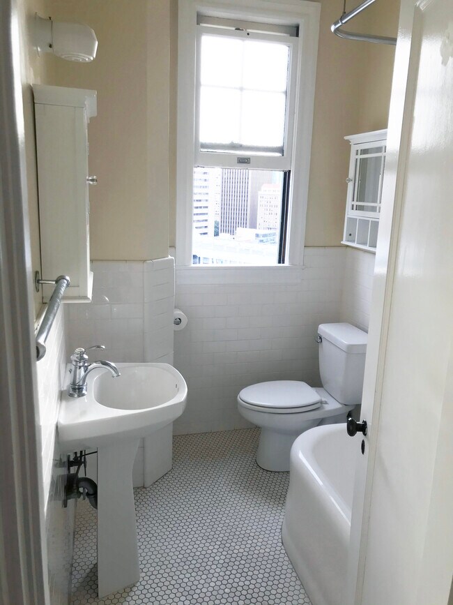 Bathroom 1 - 702 Ash St