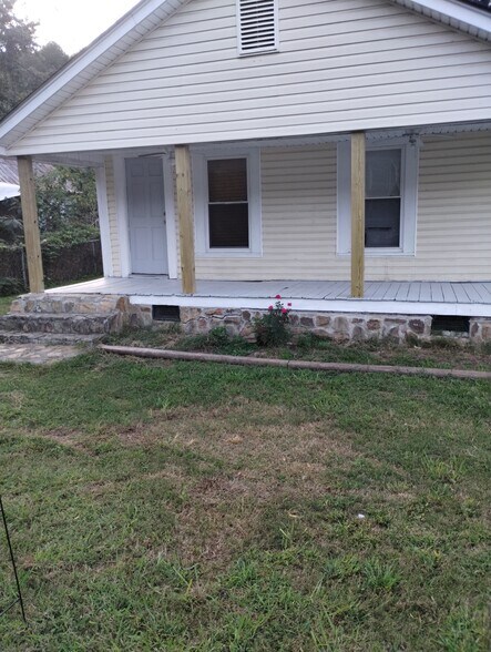 Primary Photo - 1506 Old Cave Spring Rd SW
