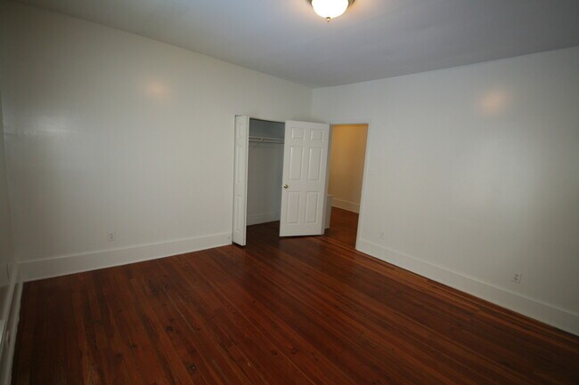 Building Photo - Spacious 3 Bed / 2 Bath Trinity Park Home - All Appliances and Large Fenced Yd