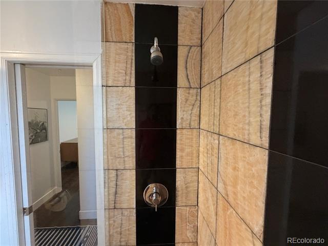 Building Photo - 1100 Colorado Blvd